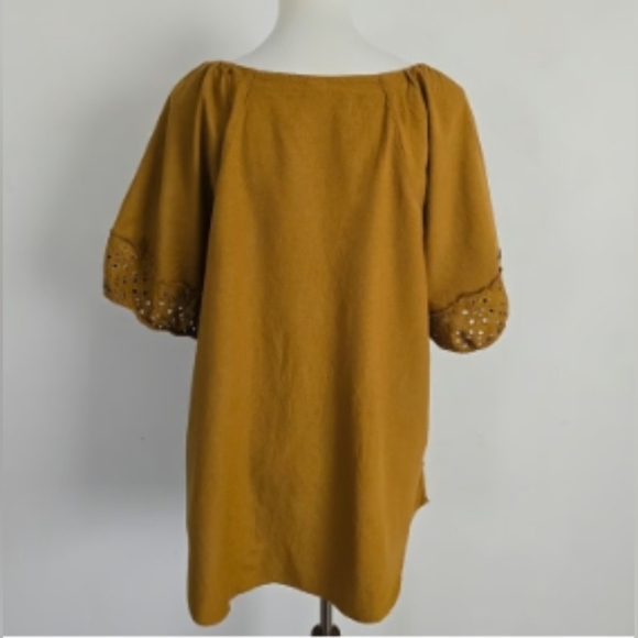 #043 Sz L Old Navy Mustard Blouse - Picture 3 of 11